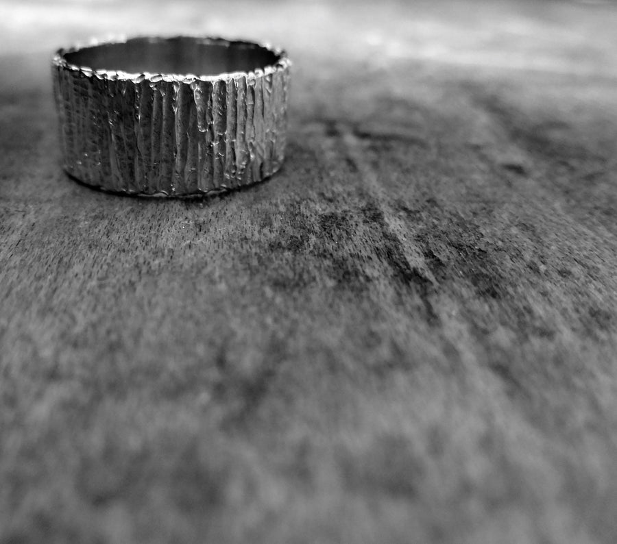 Bold unique bark textured wedding band, Contemporary ring Unisex wedding band, Bark Ring TERNYC textured rings NYC designer jewelry mens rings bold rings TERMEN 18kt gold handmade in NYC recycled metals by model jayne moore designer writer jayne moore  
